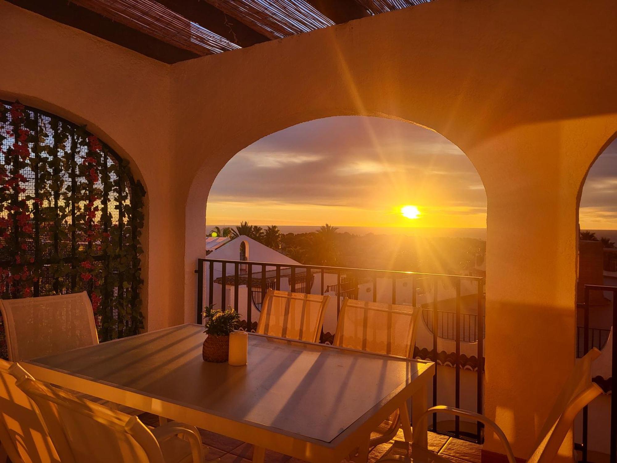 Casa Sunrise - Costa Blanca House With Rooftop, Swimming Pools And Panoramic Sea And Calpe Views Εξωτερικό φωτογραφία